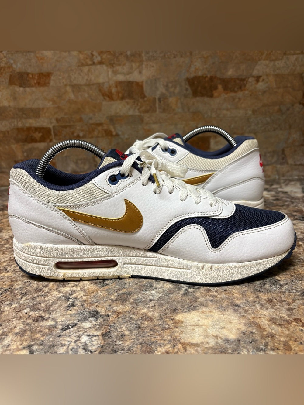 Nike Air Max 1 Essential USA Olympics White Metallic Gold Mid Navy Size 9.5 - Picture 6 of 9
